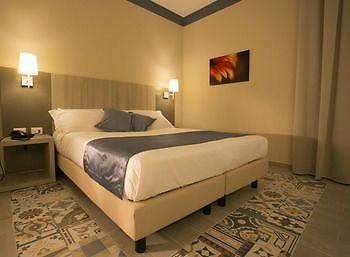 Map Holiday Residence 特拉帕尼 外观 照片